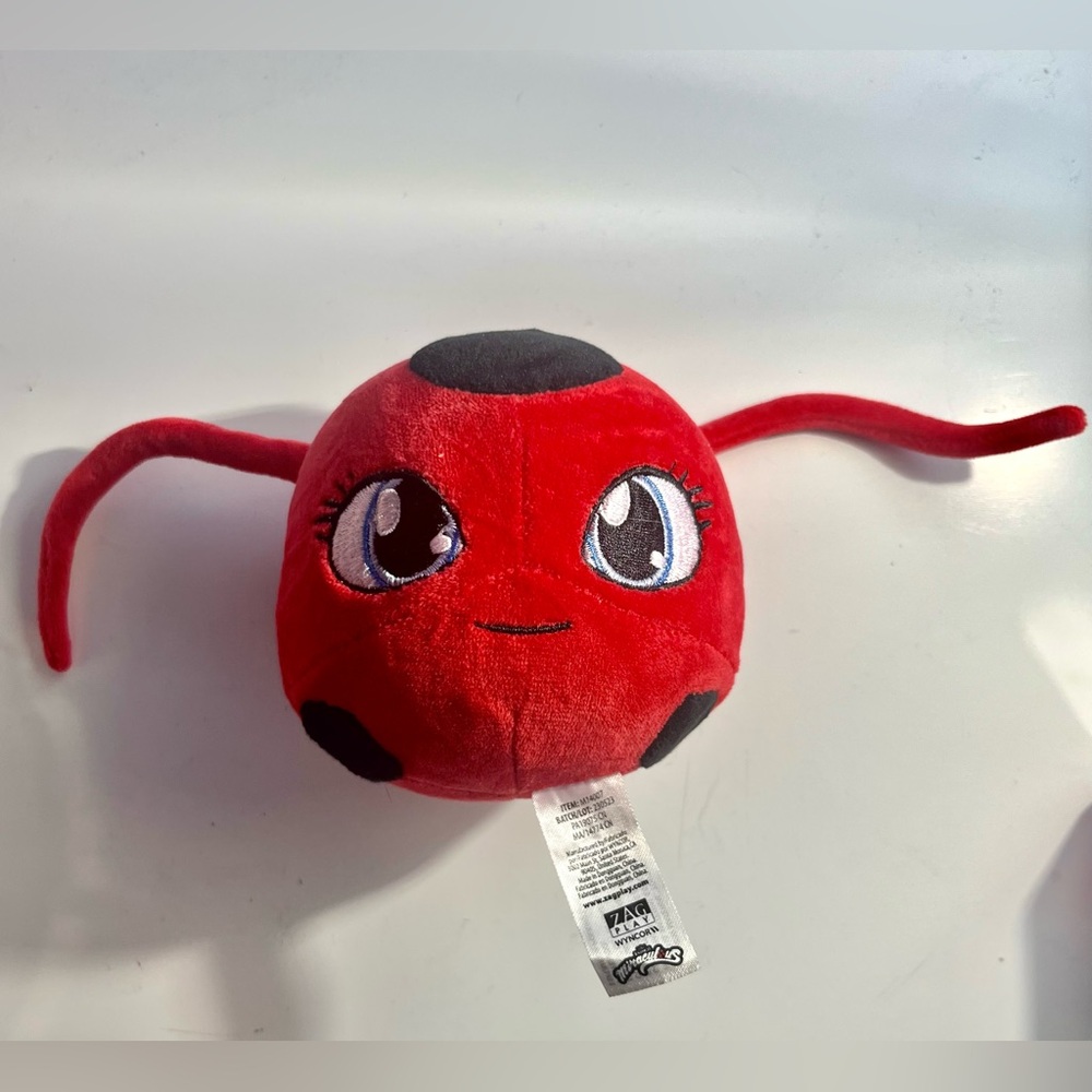 Miraculous Ladybug Miraball Surprise